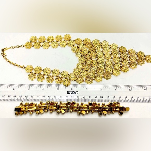 Vintage Kramer of NY and Vendome cleopatra bib flower links - Picture 6 of 8
